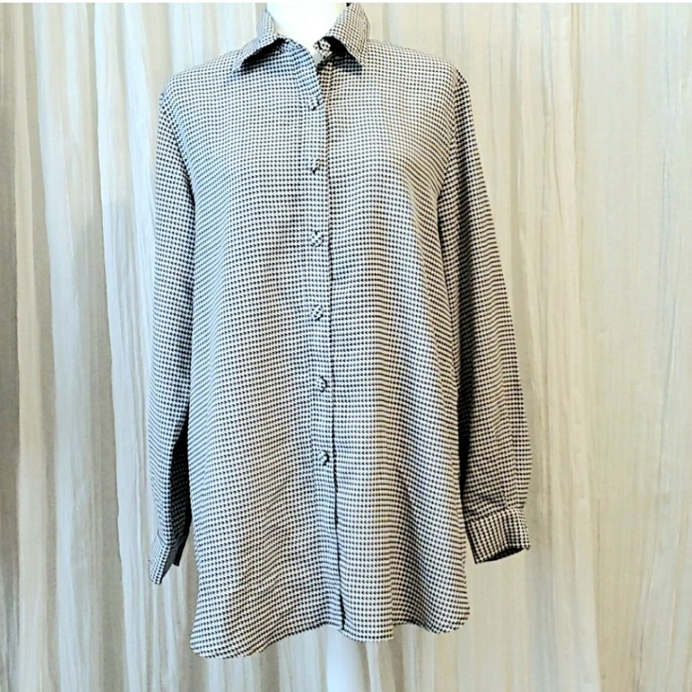 Maternity shirt, size Medium